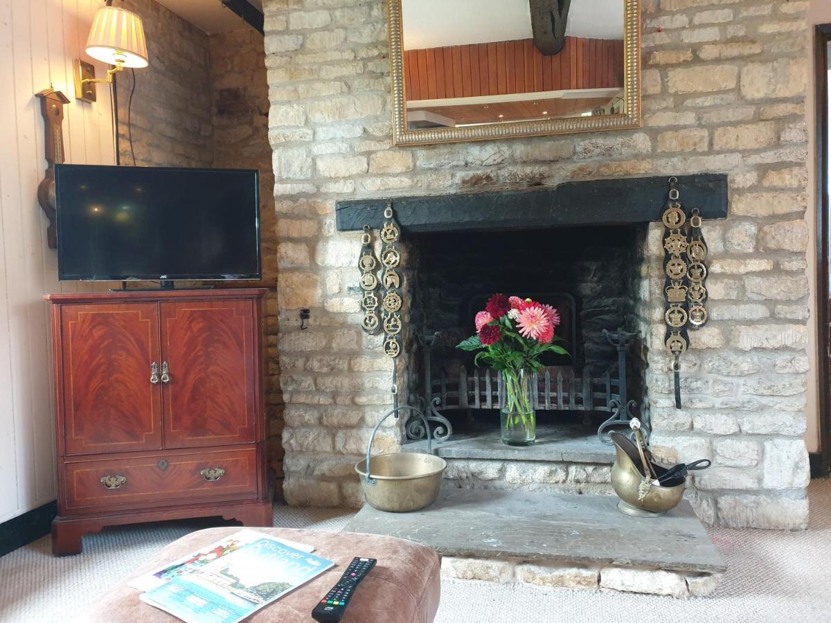 The Horse And Panniers Guest House. North Luffenham Eksteriør billede